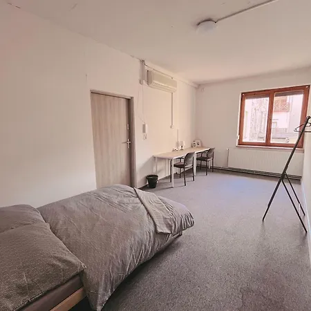 Cool And Big Room In Krakow Exterior photo